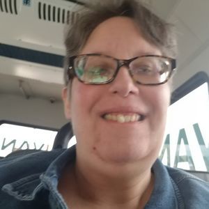 Meet your Posher, Carol